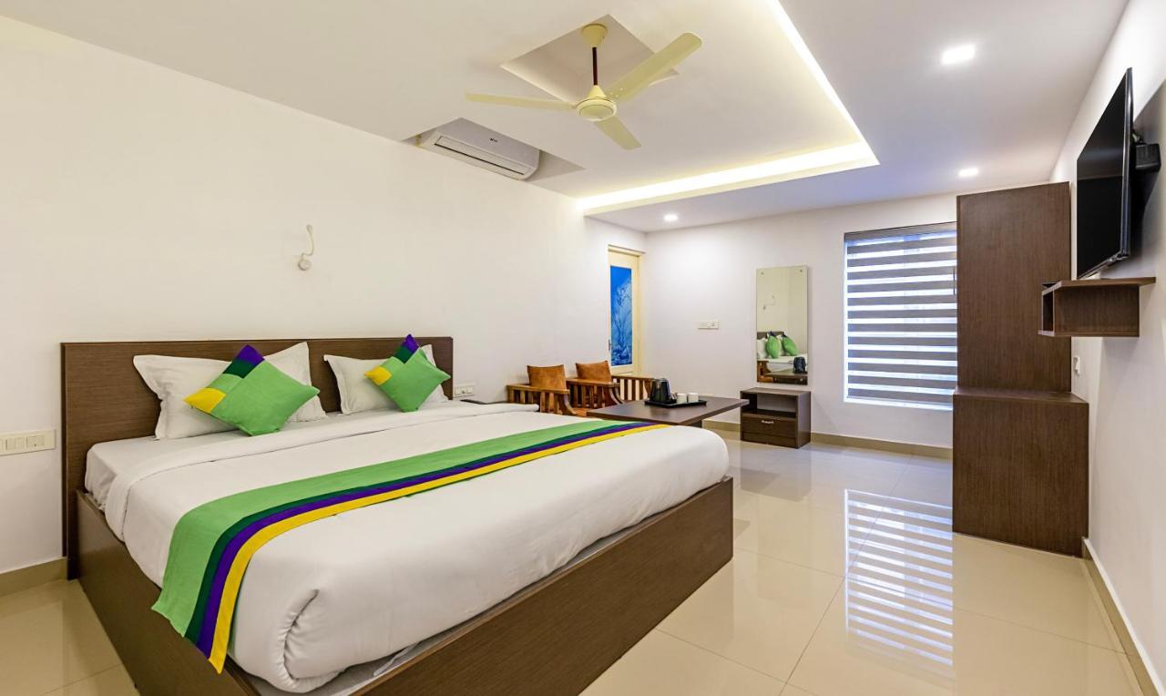 Hotel Treebo Trend Airport Avenue Plaza Cochin Airport Kochi Exterior foto