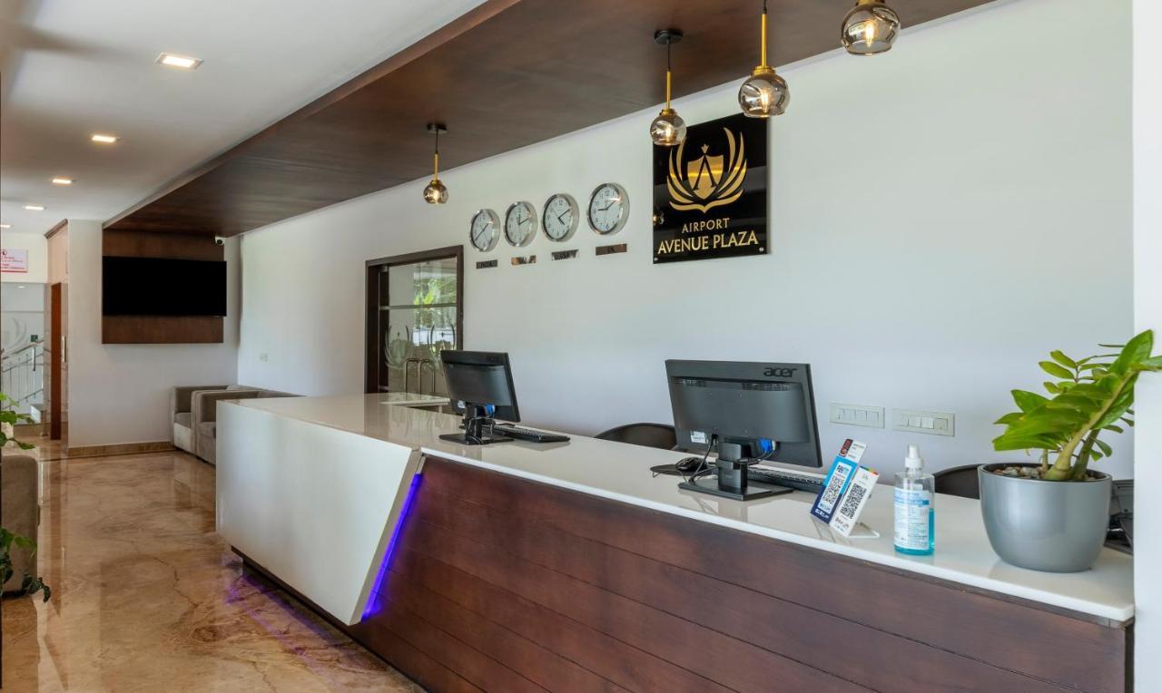 Hotel Treebo Trend Airport Avenue Plaza Cochin Airport Kochi Exterior foto